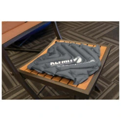 Klymit - V Seat - Coussin D'assise -Magasin De Camping En Plein Air klymit v seat coussin dassise detail 3
