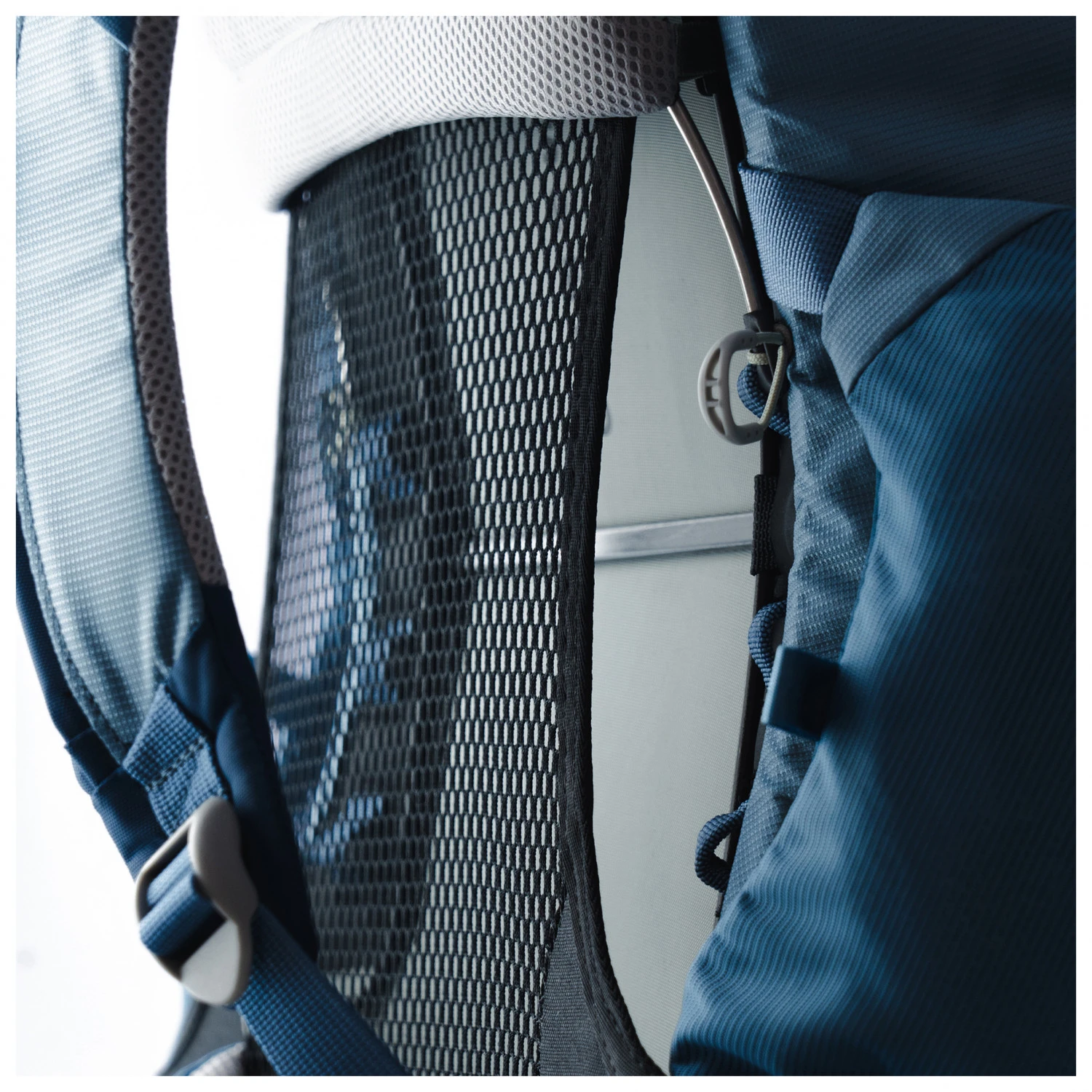 Osprey - Kid's Ace 38 - Sac à Dos De Randonnée 4 Osprey - Kid's Ace 38 - Sac à Dos De Randonnée – Image 4